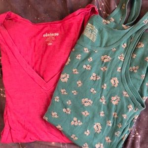 DELETE TOMORROW!!!!!Old Navy and Mossimo Tank